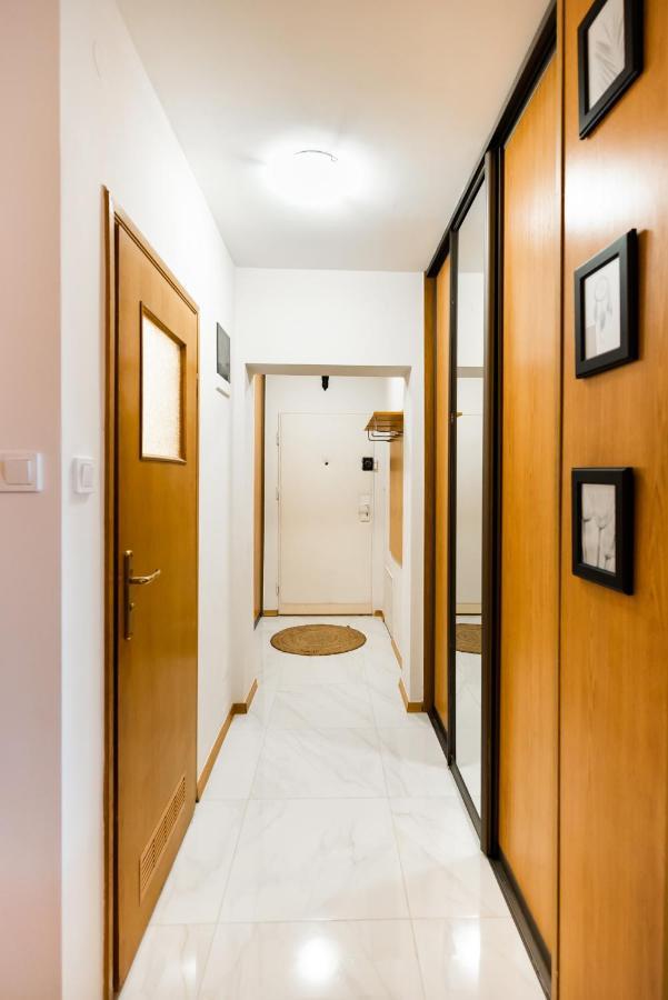 ורשה Woronicza Homey Wooden Apartment מראה חיצוני תמונה